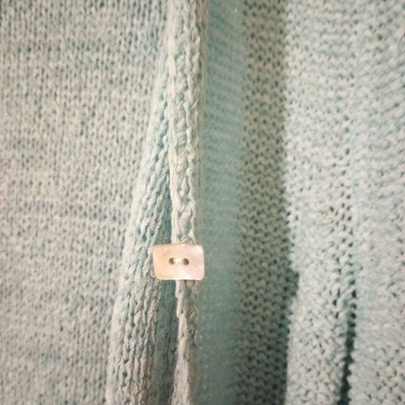 Open acrylic knit cardigan with pearlized  accent buttons - Picture 5 of 9